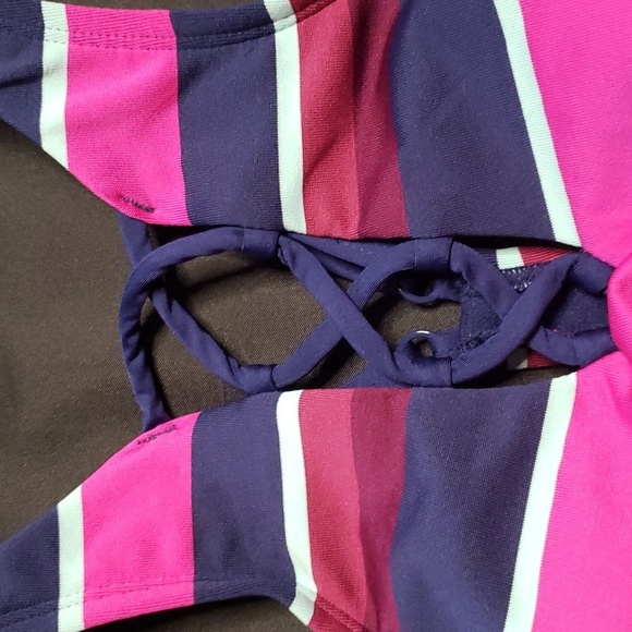 JAG bikini/active rugby stripe top, NWOT - Picture 3 of 5